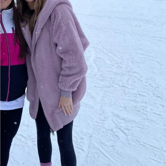 Free People women’s Turn Up Lavender Haze faux fur jacket - Picture 8 of 8